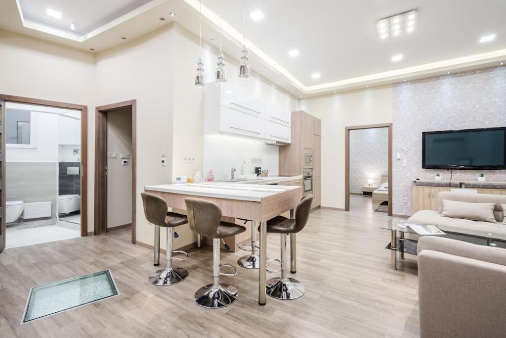 Szalag Utca 6 Luxurious Flat Castle District Apartment Budapest Bagian luar foto